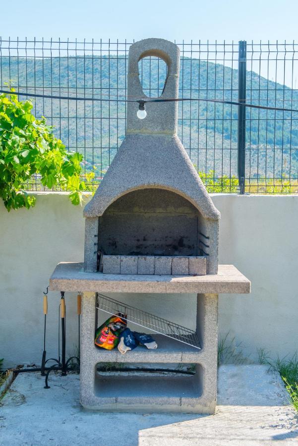 Villa Carpe Diem - With Private Pool Mostar Exterior foto